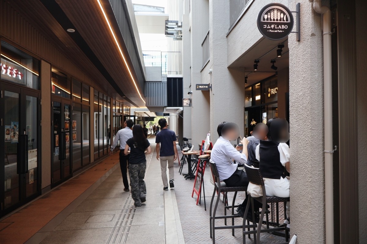 BASEGATE Yokohama Kannai Nhà hàng Khu phố quán bar bên sân vận động