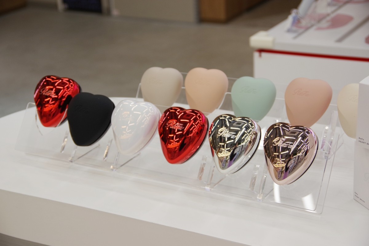ReFa Recommended Popular Carefully Selected Comb Heart