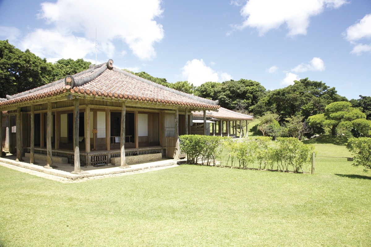 Shikinaen Okinawa S World Heritage With A Round Trip Garden Where You Can Enjoy Various Scenery