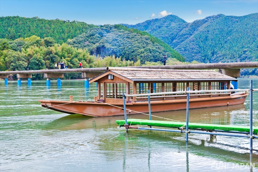 Boat Rides: Yakatabune and More