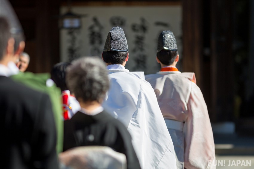 White Kimono worn by Shrine Priests and Shrine Maidens