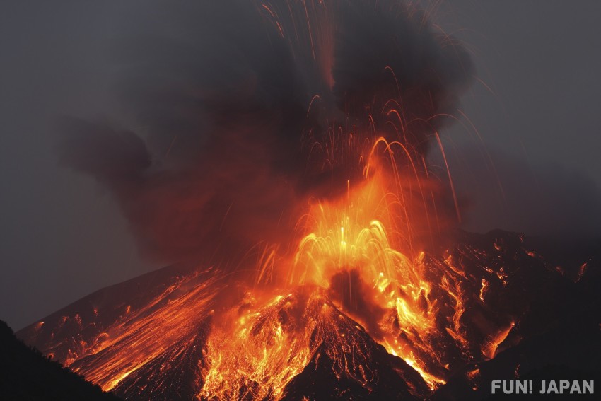 桜島は今も火山活動中！毎日が噴火と火山灰との戦い