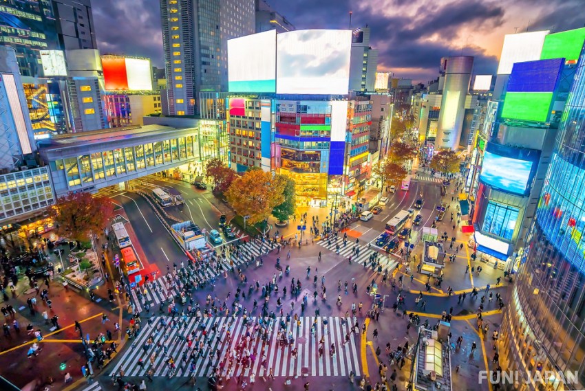 Top 3 Photo Spots for Shibuya Scramble Crossing