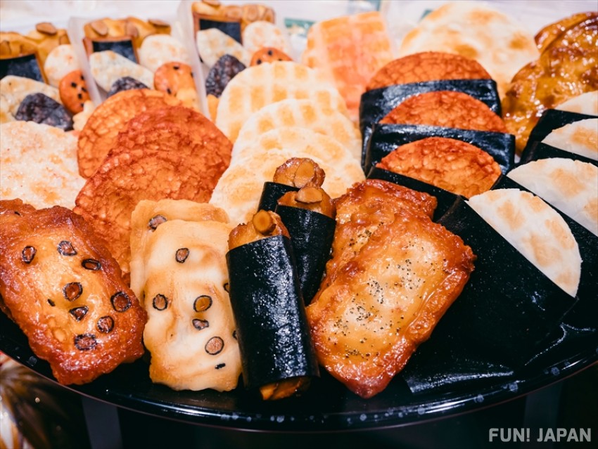 Bánh Senbei tiêu biểu cho các loại wagashi vị mặn