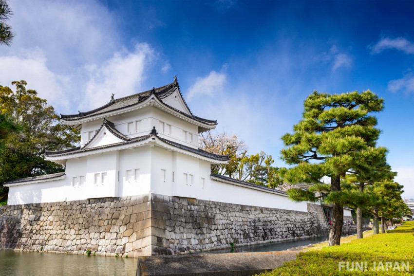 ปราสาทนิโจ หนึ่งในส่วนประกอบของทรัพย์สินทางวัฒนธรรมแห่งเมืองหลวงโบราณเกียวโต