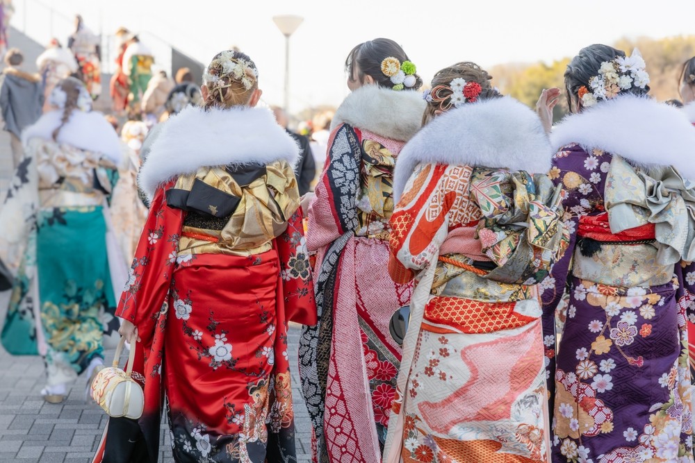 提到冬天，您會想到什麼？ 日本冬季風物詩 花 自然 美食 活動 祭典 成人式