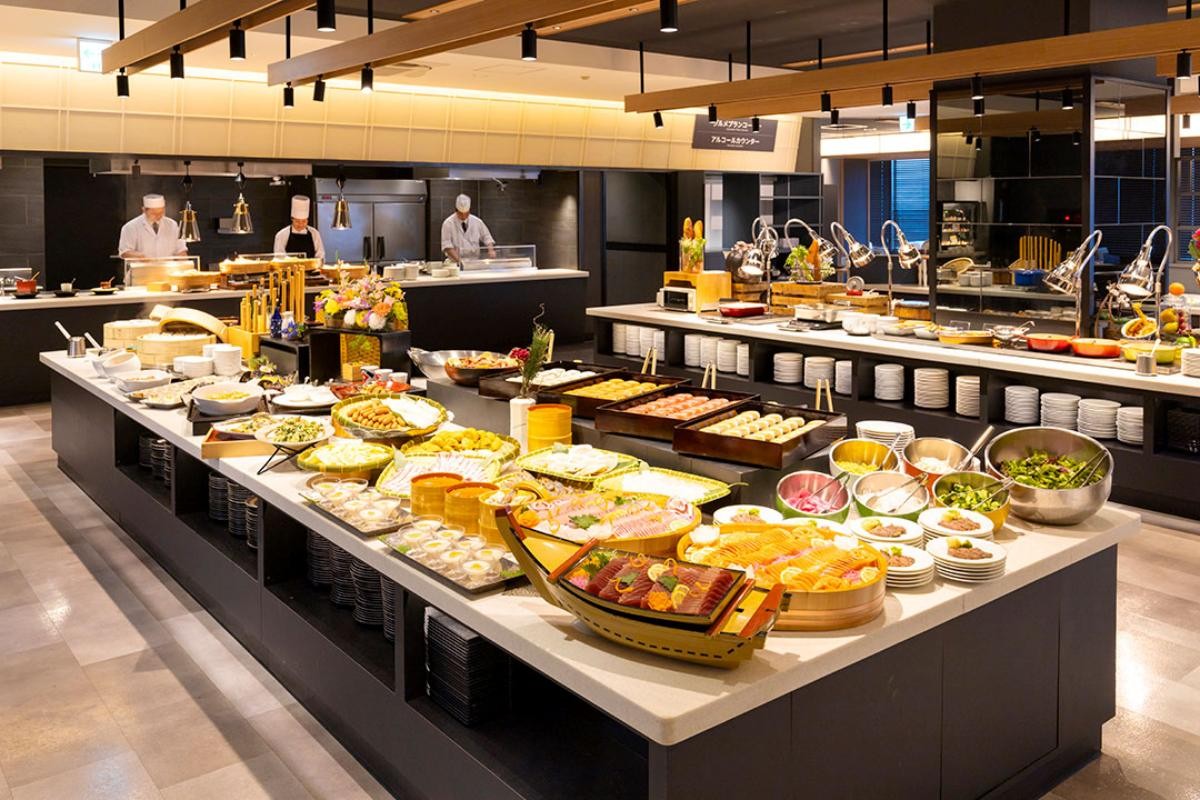 長崎飯店清風自助餐現場