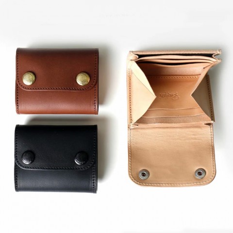 Made in Japan REDMOON Bifold half-size tracker wallet